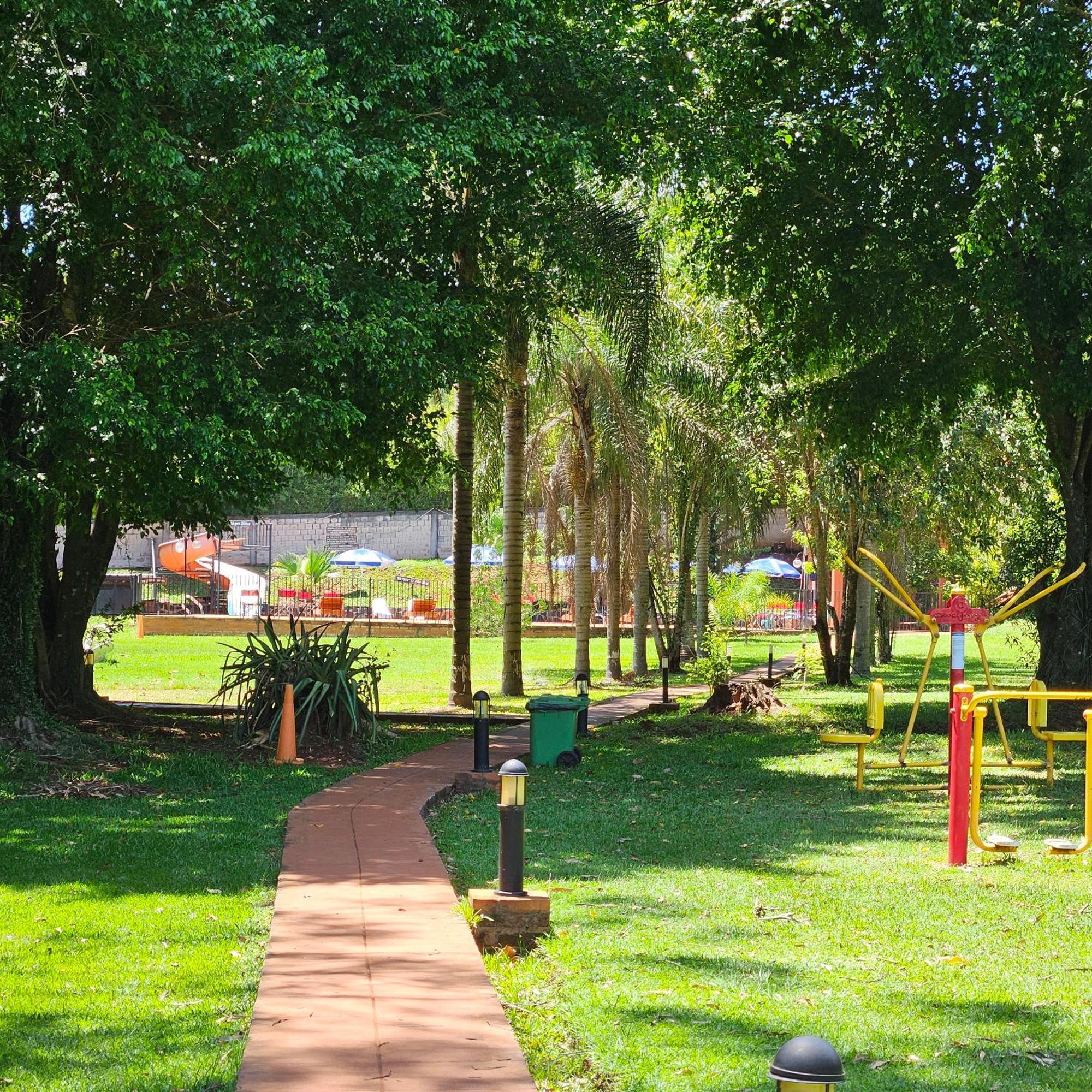 Cabanas El Refugio Del Mensu Puerto Iguazú Exteriér fotografie