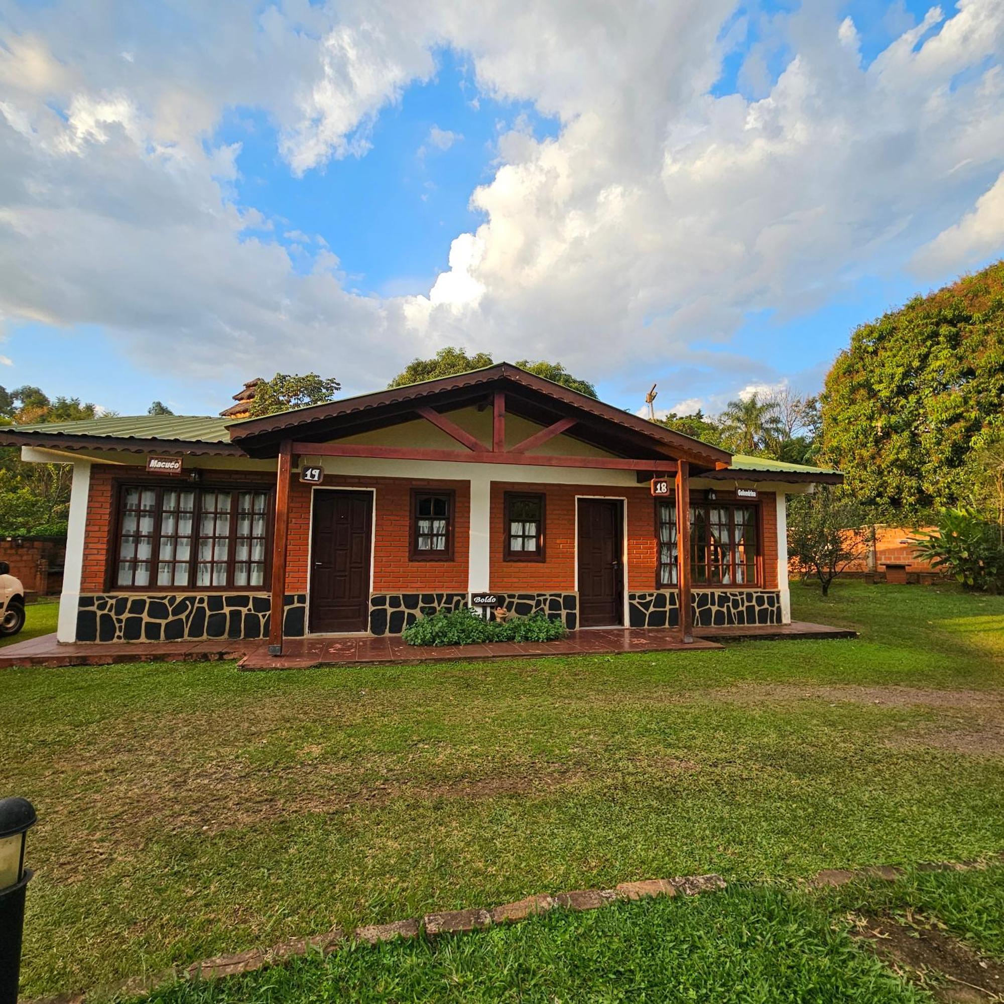 Cabanas El Refugio Del Mensu Puerto Iguazú Exteriér fotografie